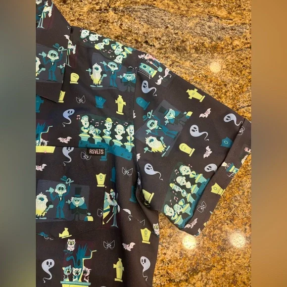 RSVLTS Womens Disney Haunted Mansion Grim Grinning Graveyard Ghosts Camp Shirt L - Picture 7 of 11